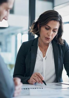 Audit woman 